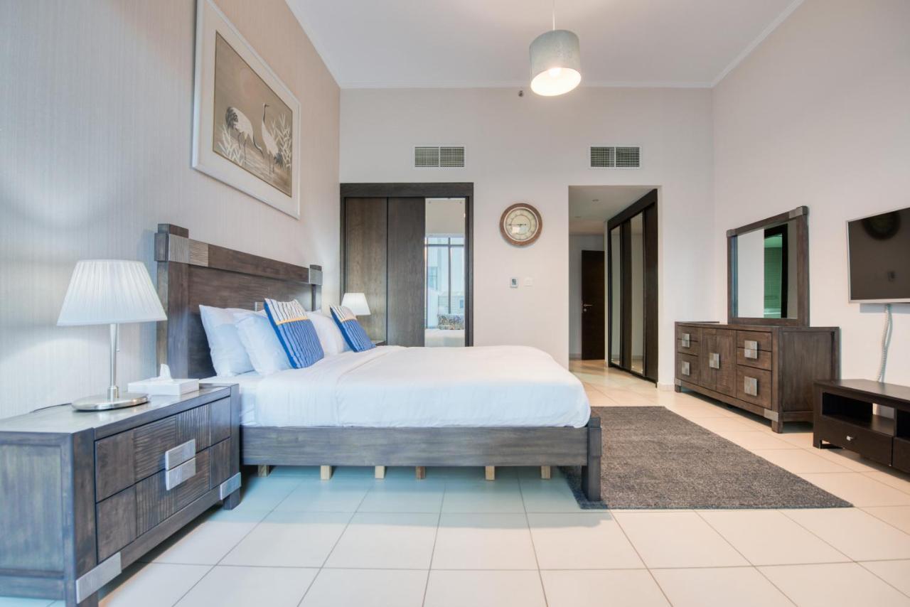 Maison Privee - Big, Bright, Luxury Marina Views Apt Next To Beach Дубай Екстер'єр фото