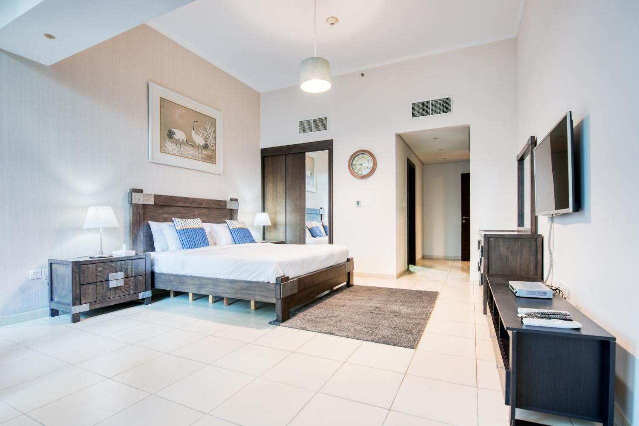 Maison Privee - Big, Bright, Luxury Marina Views Apt Next To Beach Дубай Екстер'єр фото