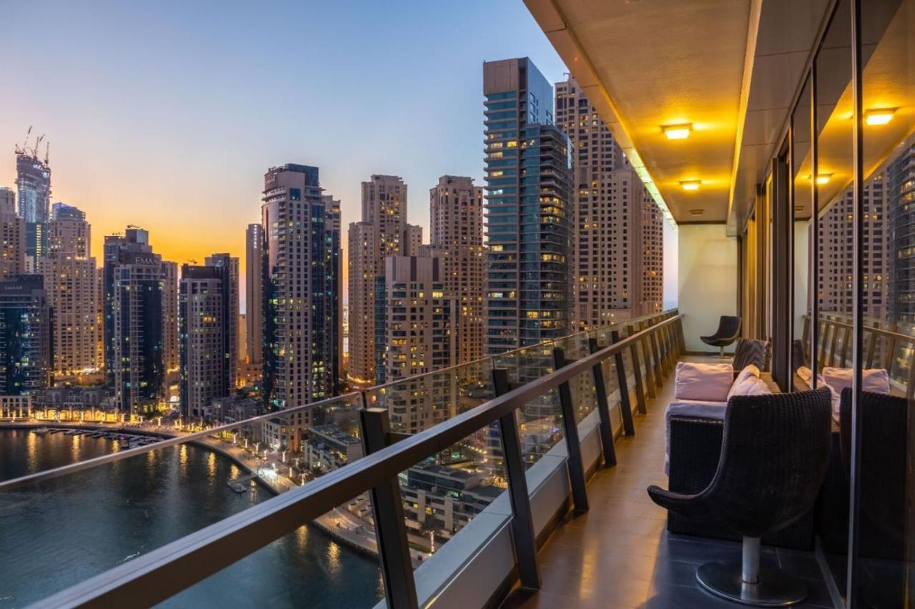 Maison Privee - Big, Bright, Luxury Marina Views Apt Next To Beach Дубай Екстер'єр фото