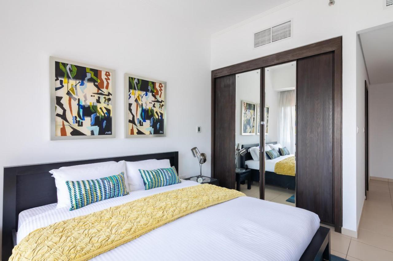 Maison Privee - Big, Bright, Luxury Marina Views Apt Next To Beach Дубай Екстер'єр фото